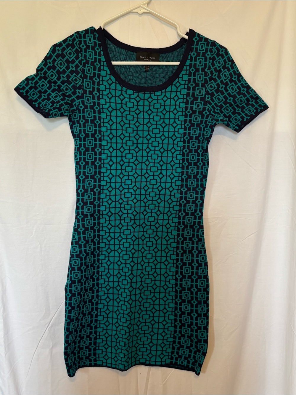 Romeo & Juliet Couture Teal and Black Geometric Short Dress